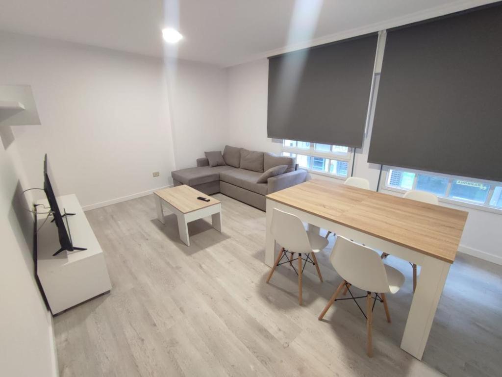 Apartamentos Demar Luis Casais O Grove Zimmer foto